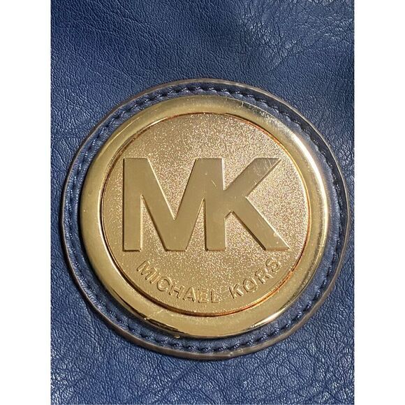 Michael Kors Beautiful Blue Leather Shoulder Handbag With Gold Metal Vintage - Picture 4 of 10